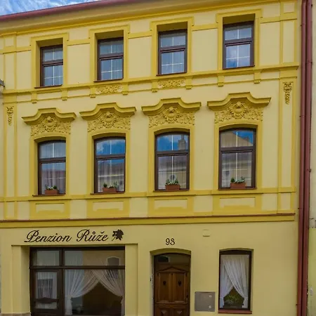 Maison d'hôtes Ruze Benesov nad Ploucnici